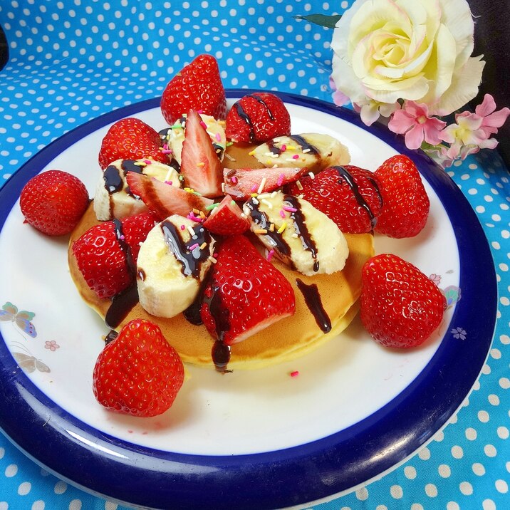 カフェ気分 フルーツたっぷりパンケーキ レシピ 作り方 By くろちび3 楽天レシピ カフェ気分 フルーツたっぷりパンケーキ レシピ 作り方 By くろちび3 楽天レシピ